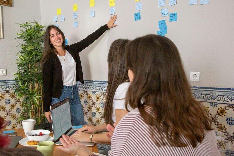 Campaña creativa para el lanzamiento de un producto cultural